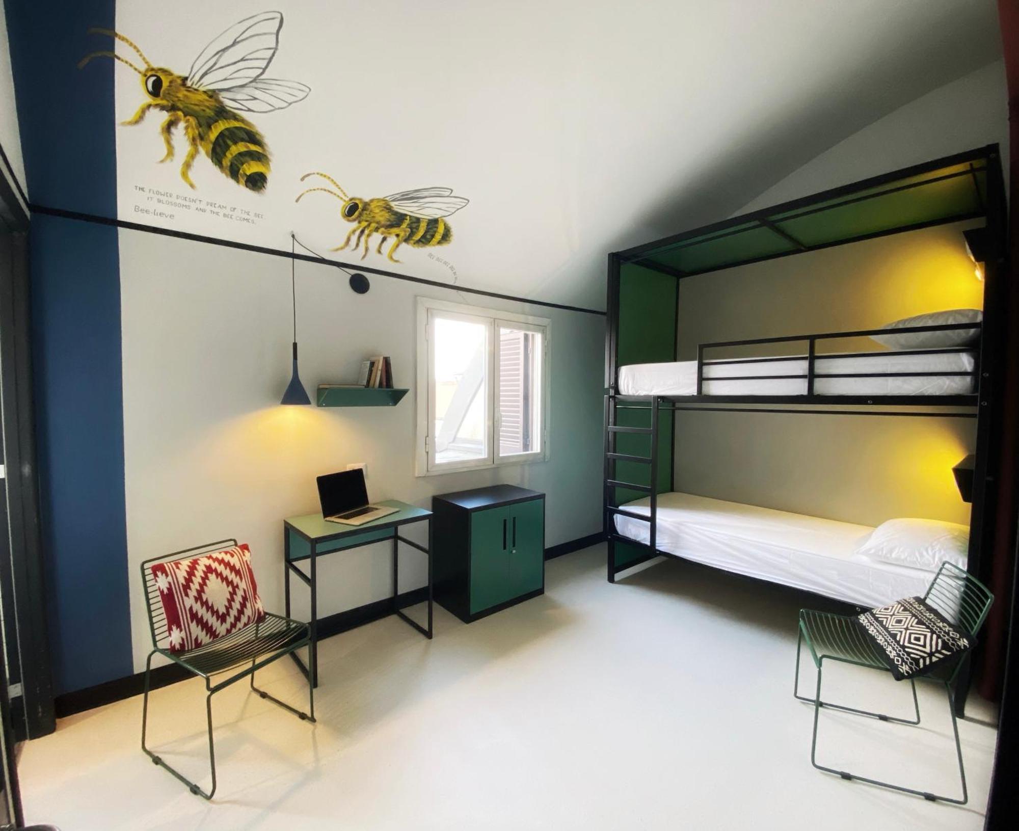 Yellowsquare Milan Luaran gambar